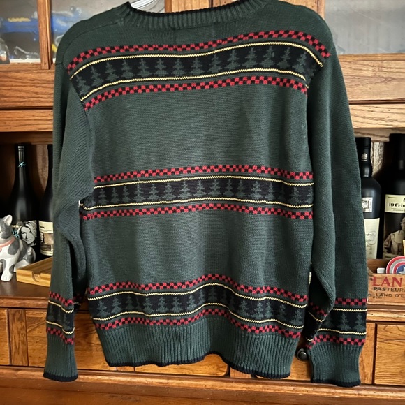 VINTAGE Woolrich Sheep Sweater | Rare | Unique | Women’s  Crew in Forest Green - Picture 10 of 15